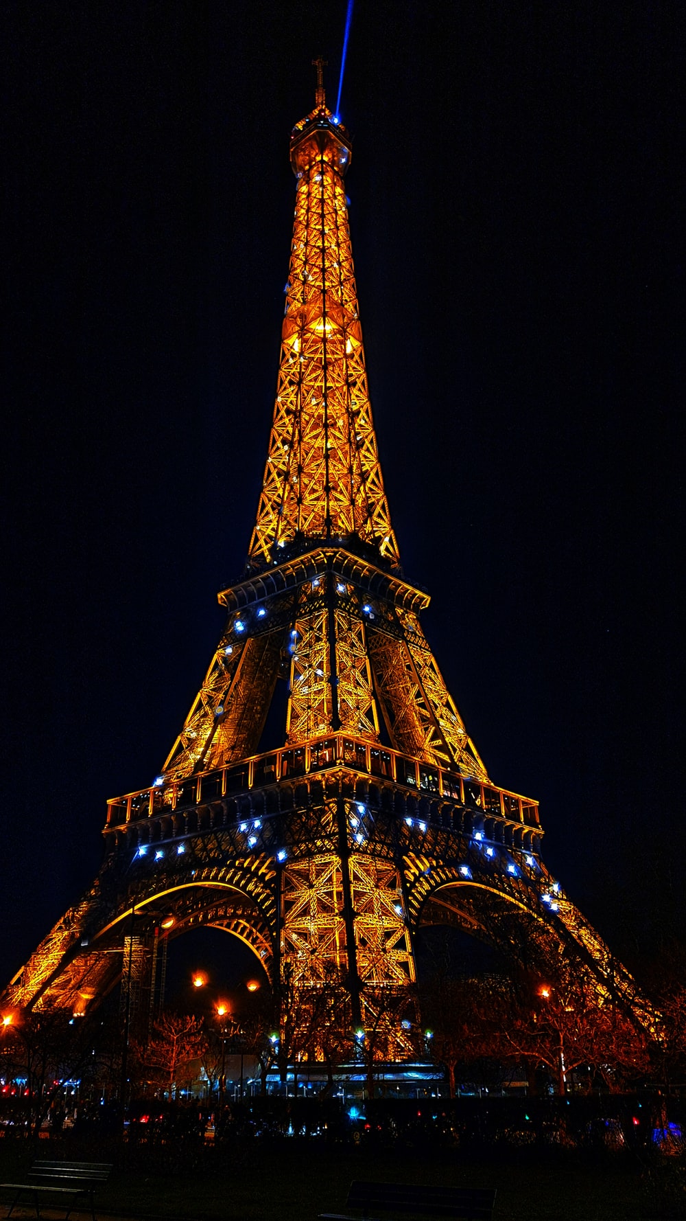 Detail High Resolution Eiffel Tower Nomer 9