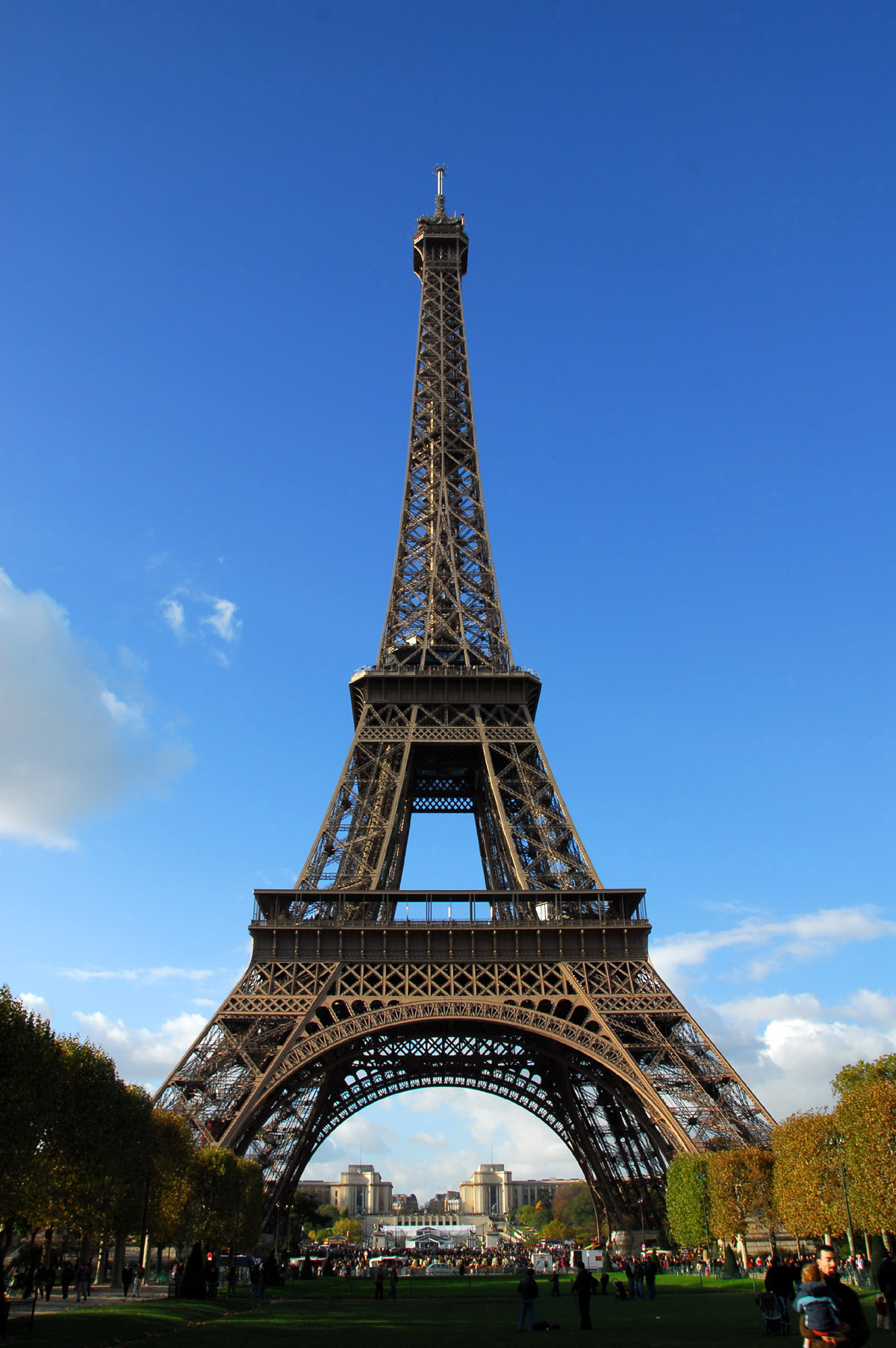 Detail High Resolution Eiffel Tower Pictures Nomer 24