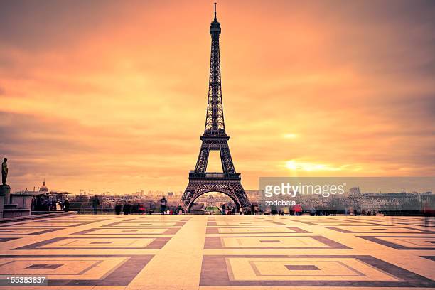 Detail High Resolution Eiffel Tower Pictures Nomer 31