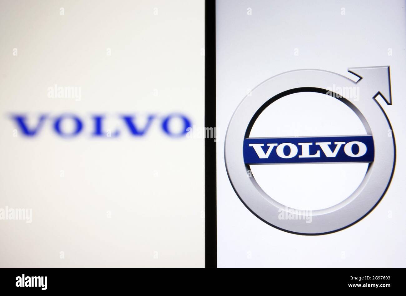 Detail High Resolution Volvo Logo Nomer 37