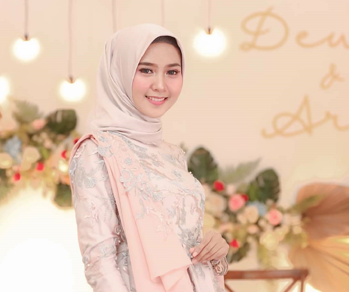 Detail Hijab Desain Kebaya Modern Nomer 40