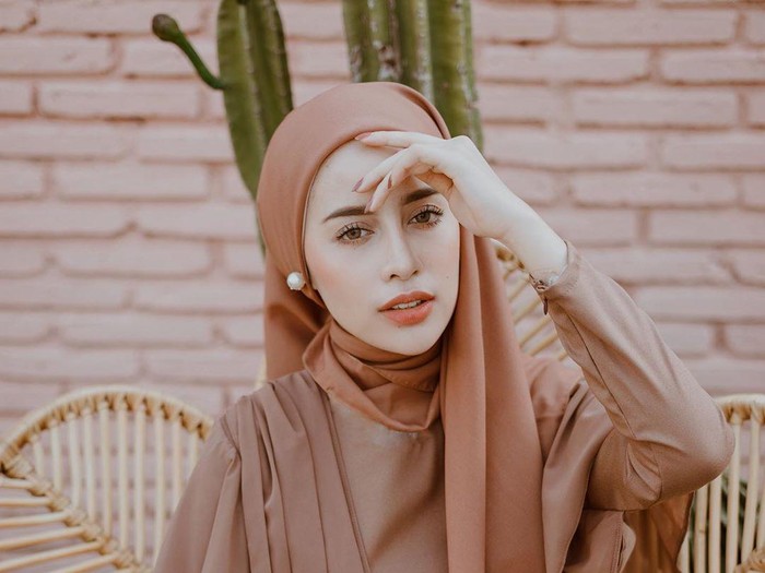 Detail Hijab Yang Cocok Untuk Baju Warna Dusty Pink Nomer 30