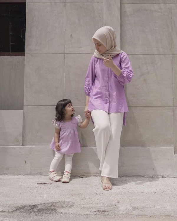 Detail Hijab Yang Cocok Untuk Baju Warna Lilac Nomer 28