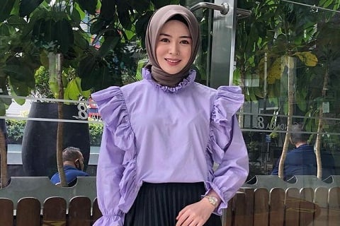 Detail Hijab Yang Cocok Untuk Baju Warna Lilac Nomer 41