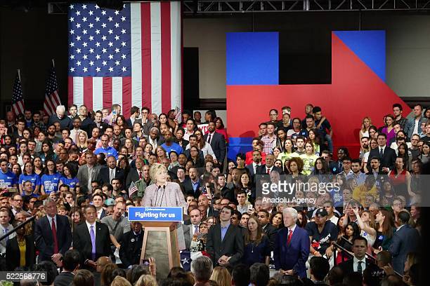 Detail Hillary Clinton Photoshop Crowd Nomer 46