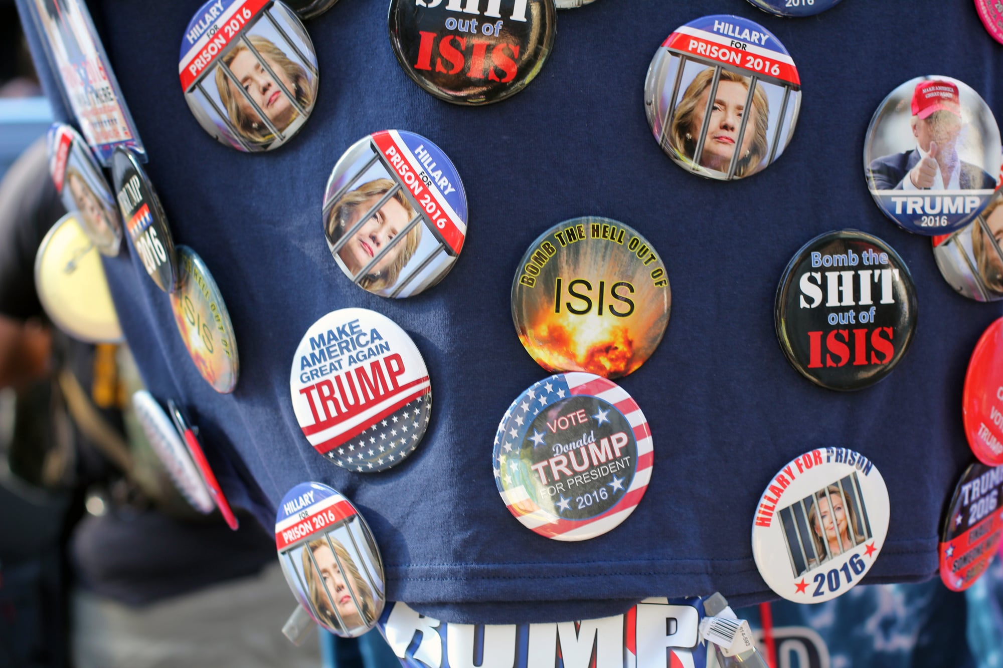Detail Hillary For Prison Pin Nomer 31
