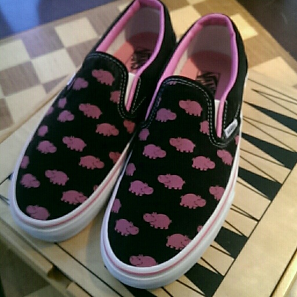 Detail Hippo Vans Nomer 4
