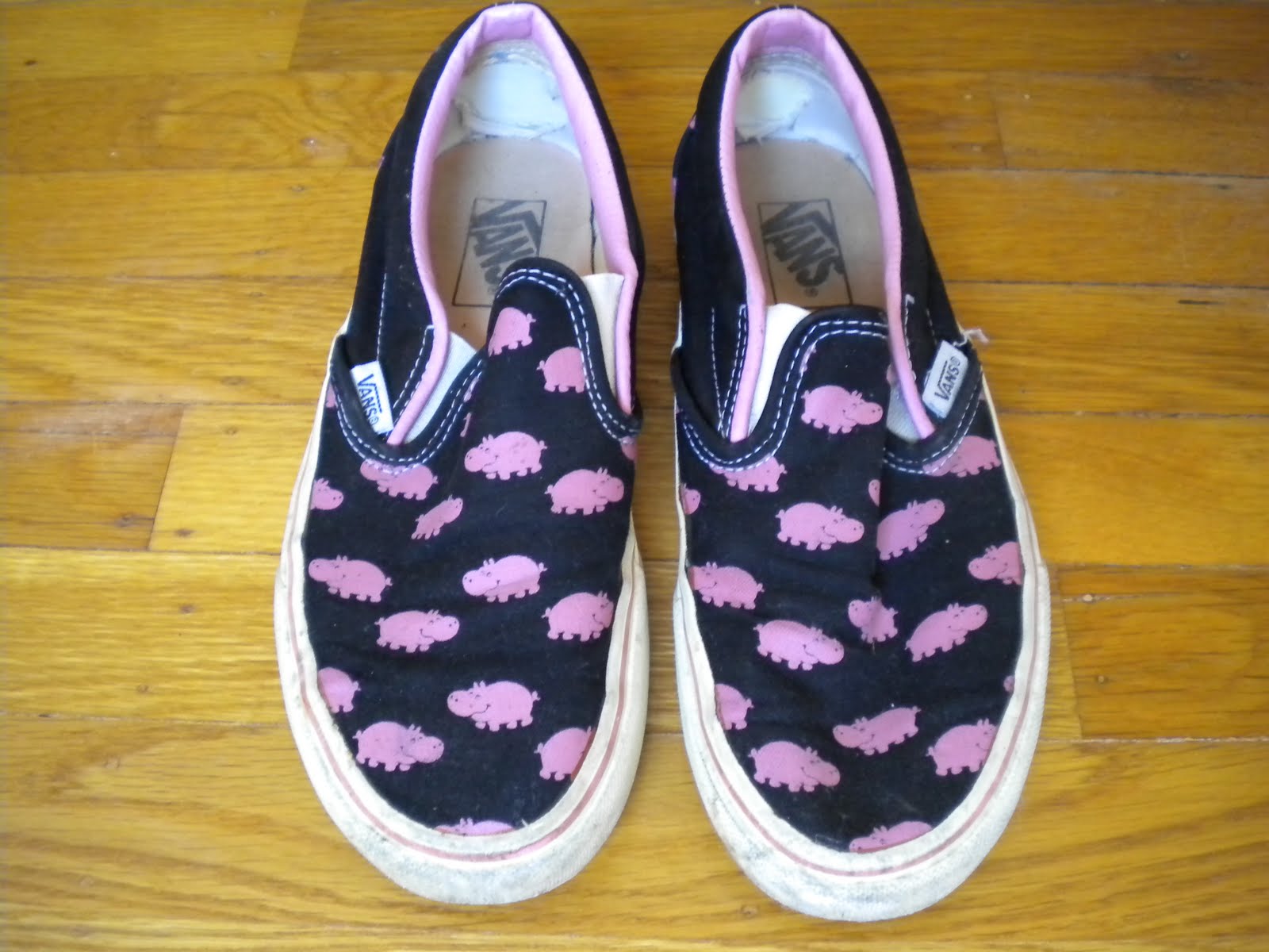 Detail Hippo Vans Nomer 37