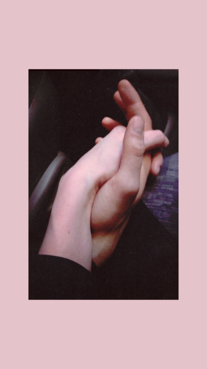 Detail Holding Hands Wallpaper Nomer 31