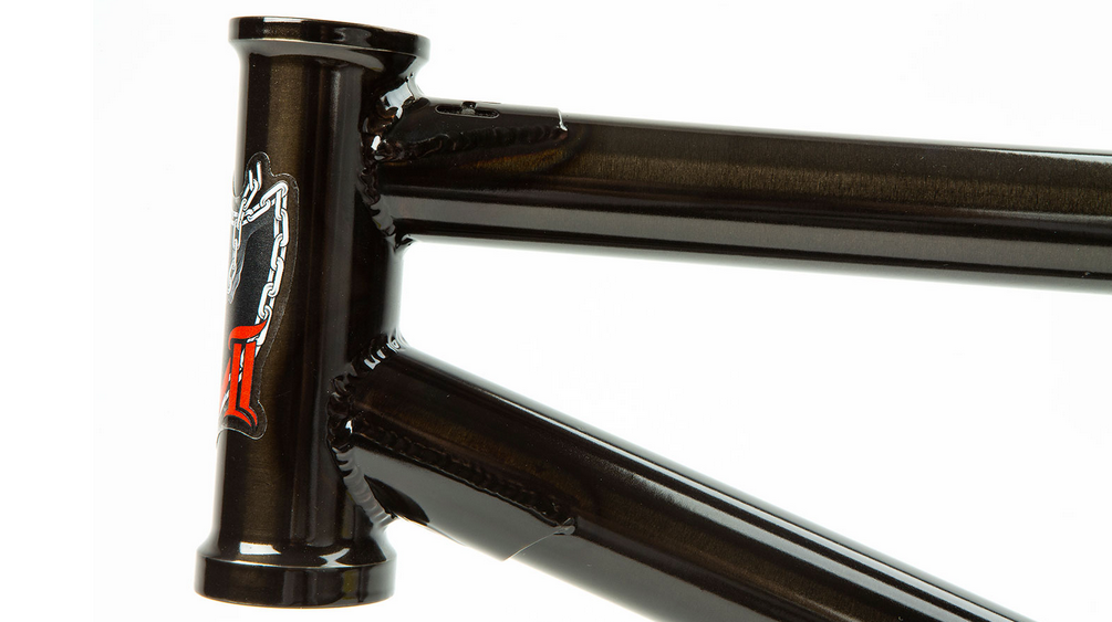 Detail Holy Diver Frame Nomer 24