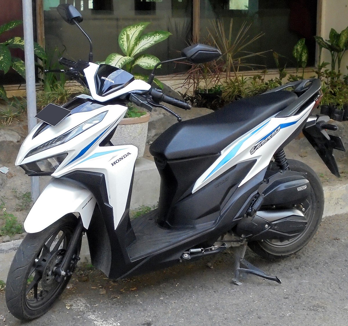 Detail Honda Vario Gambar Nomer 3