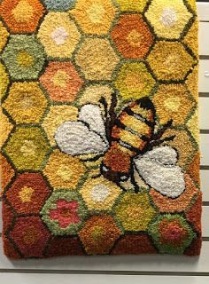 Honey Beehive Rug Hooking - KibrisPDR