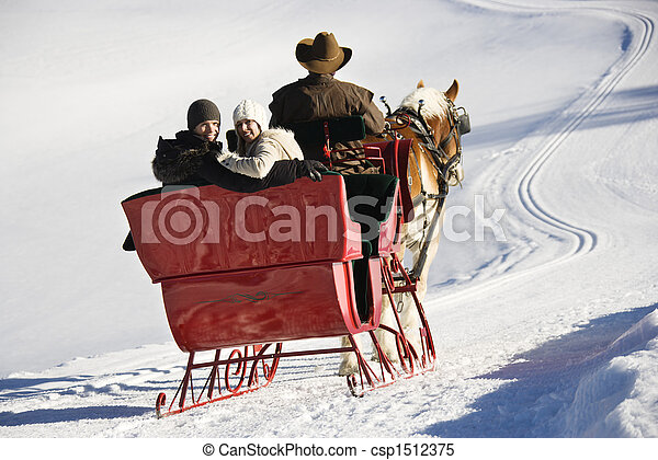 Detail Horse Drawn Sleigh Clipart Nomer 37