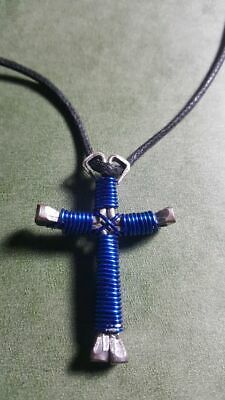 Detail Horseshoe Nail Cross Necklace Kits Nomer 21