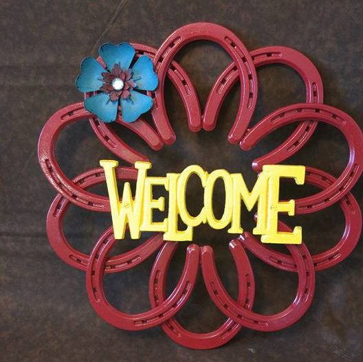 Detail Horseshoe Welcome Wreath Nomer 6