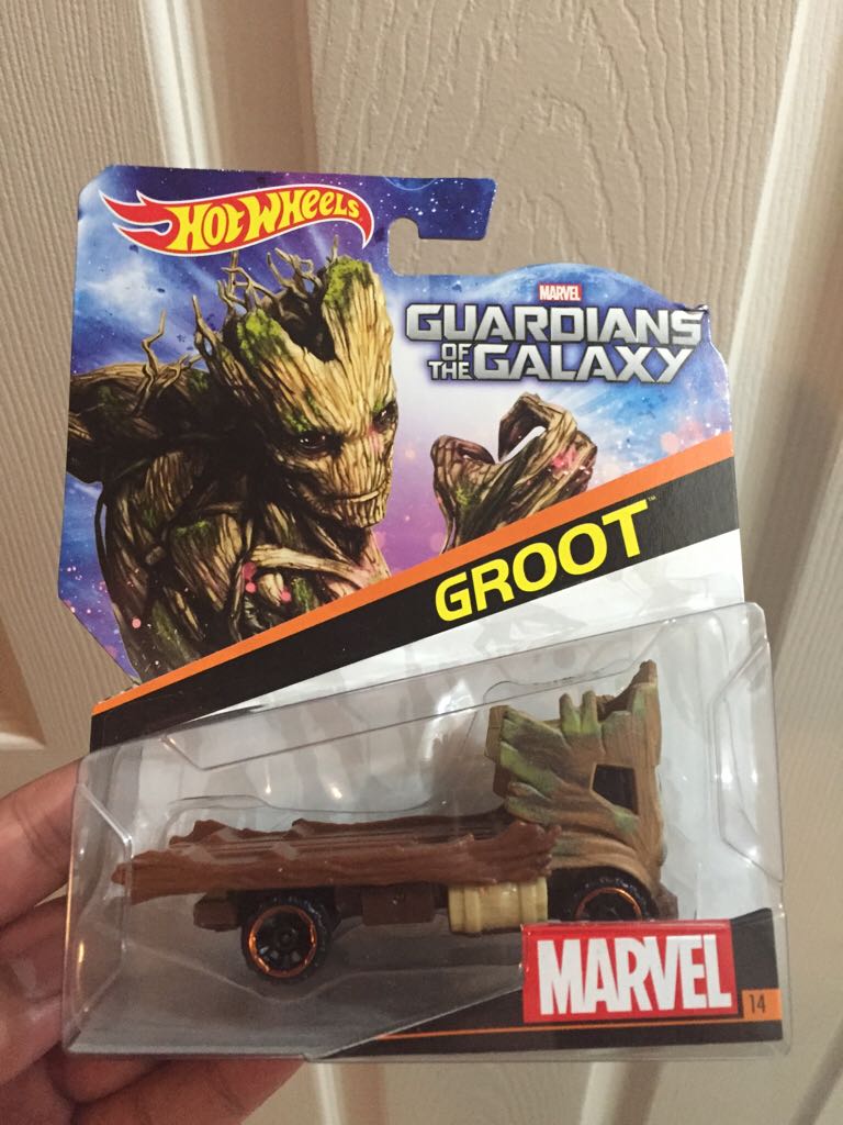 Detail Hot Wheels Groot Nomer 44