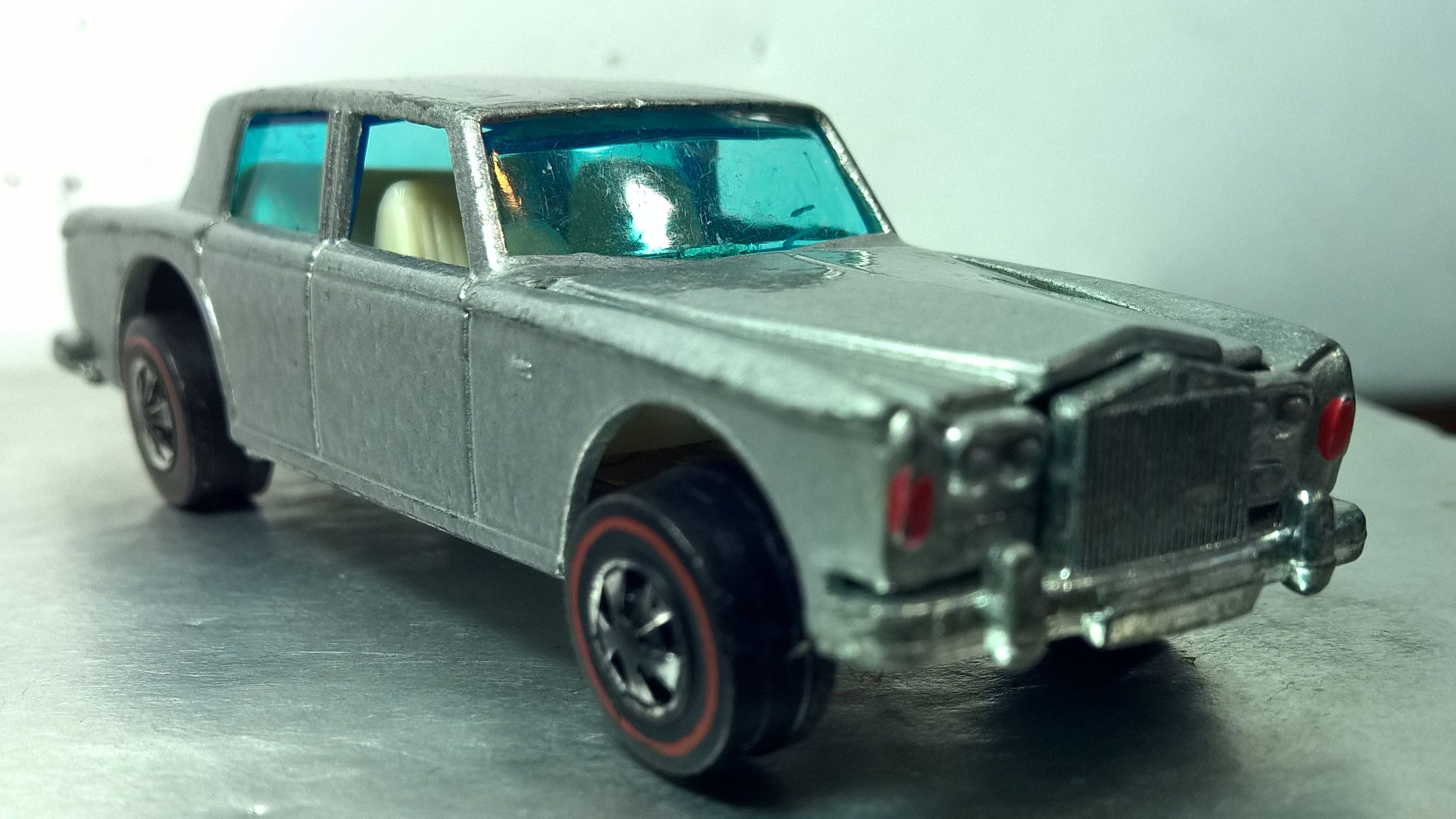 Detail Hot Wheels Rolls Royce Silver Shadow Nomer 11