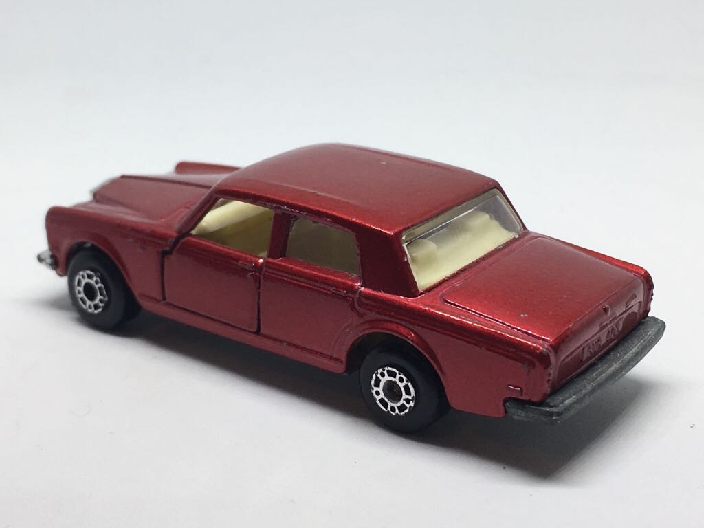 Detail Hot Wheels Rolls Royce Silver Shadow Nomer 21