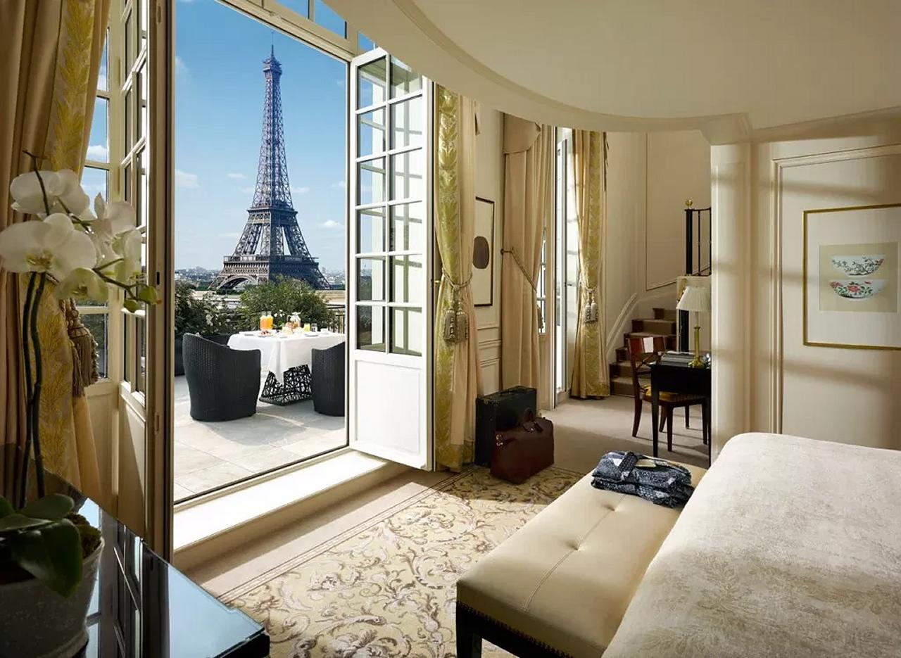 Hotel Di Dekat Menara Eiffel - KibrisPDR