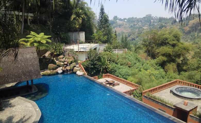 Detail Hotel Pemandangan Bagus Di Lembang Nomer 24