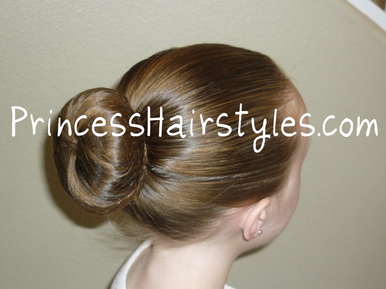 Detail How To Do A Ballet Bun Without A Donut Nomer 46