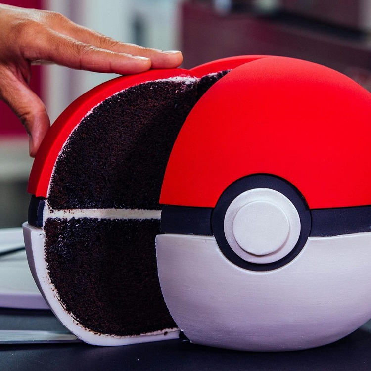 Detail How To Make Pokeball Cake Nomer 26