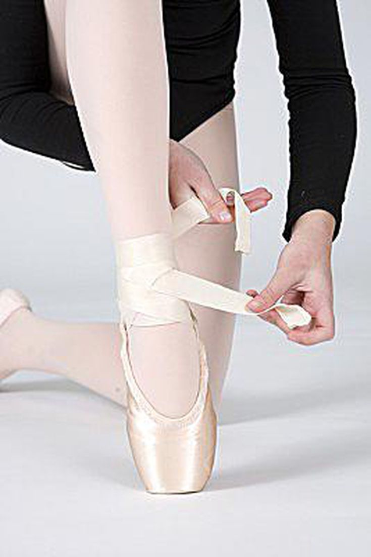 Detail How To Tie Ballet Ribbons Koleksi Nomer 16