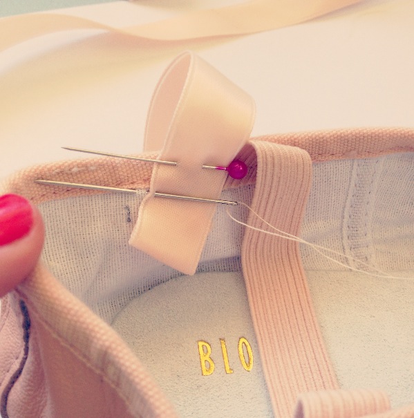 Detail How To Tie Ballet Ribbons Nomer 35