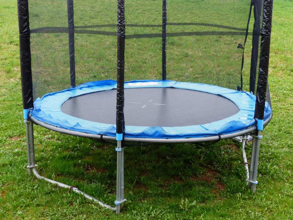 Detail How To Tie Down Trampoline For Hurricane Nomer 11
