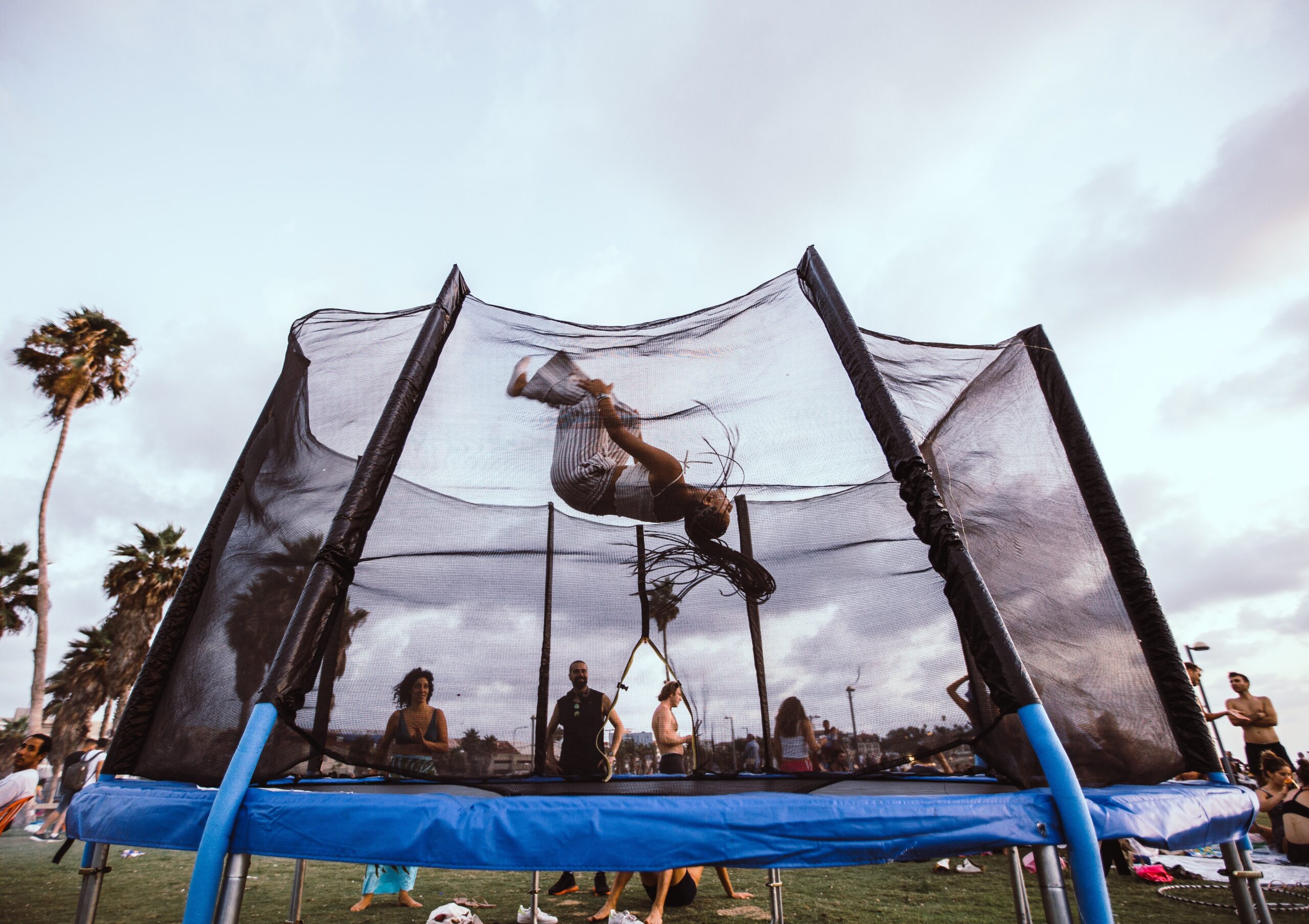 Detail How To Tie Down Trampoline For Hurricane Nomer 35