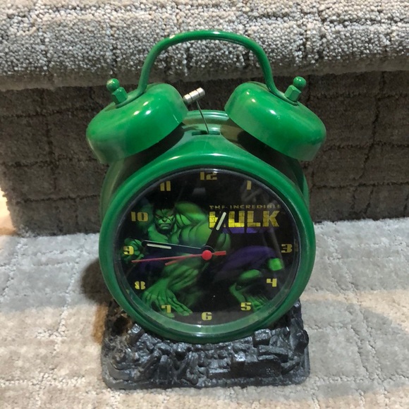 Detail Hulk Alarm Clock Nomer 16
