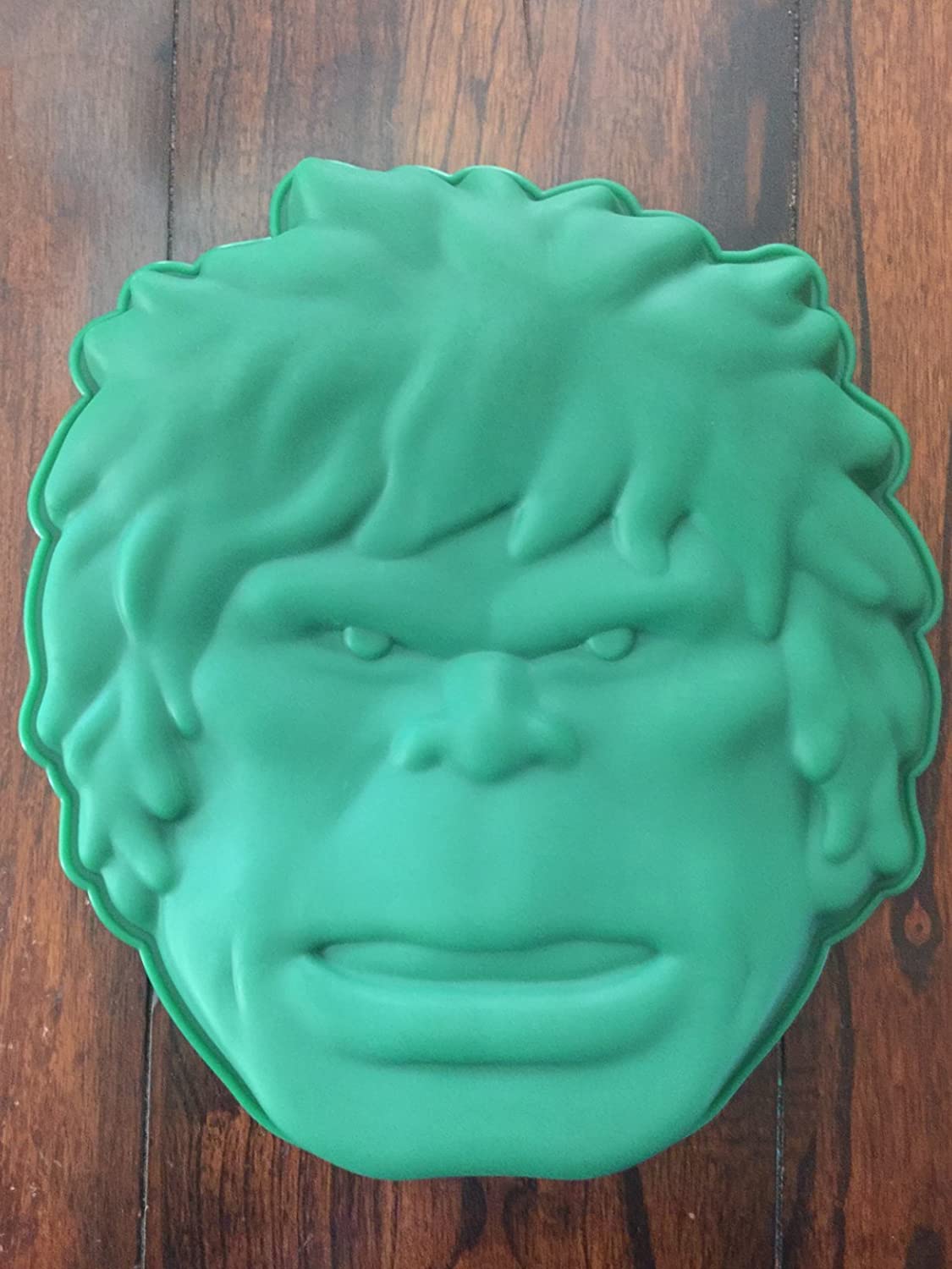 Hulk Cake Pan - KibrisPDR