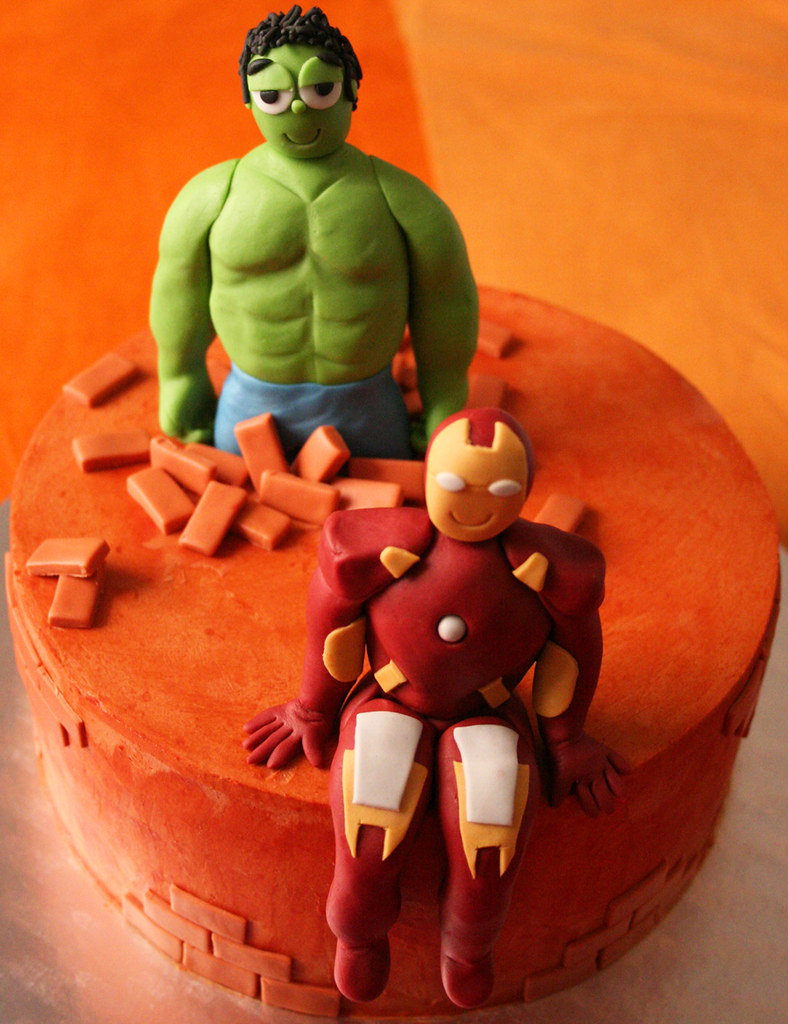 Detail Hulk Cake Pan Nomer 23