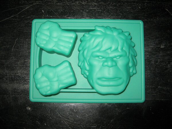 Detail Hulk Cake Pan Nomer 7