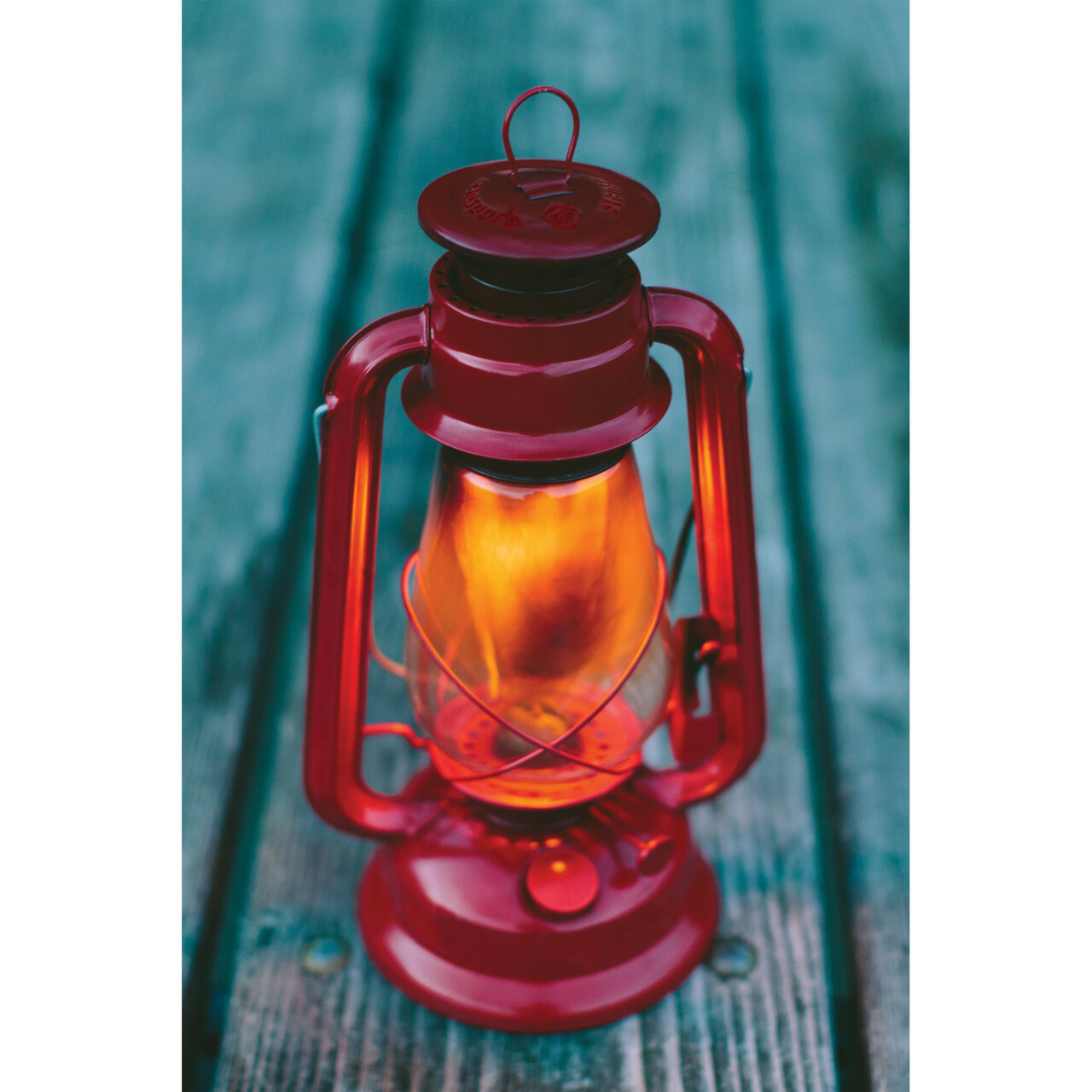 Detail Hurricane Lamp Wikipedia Nomer 24