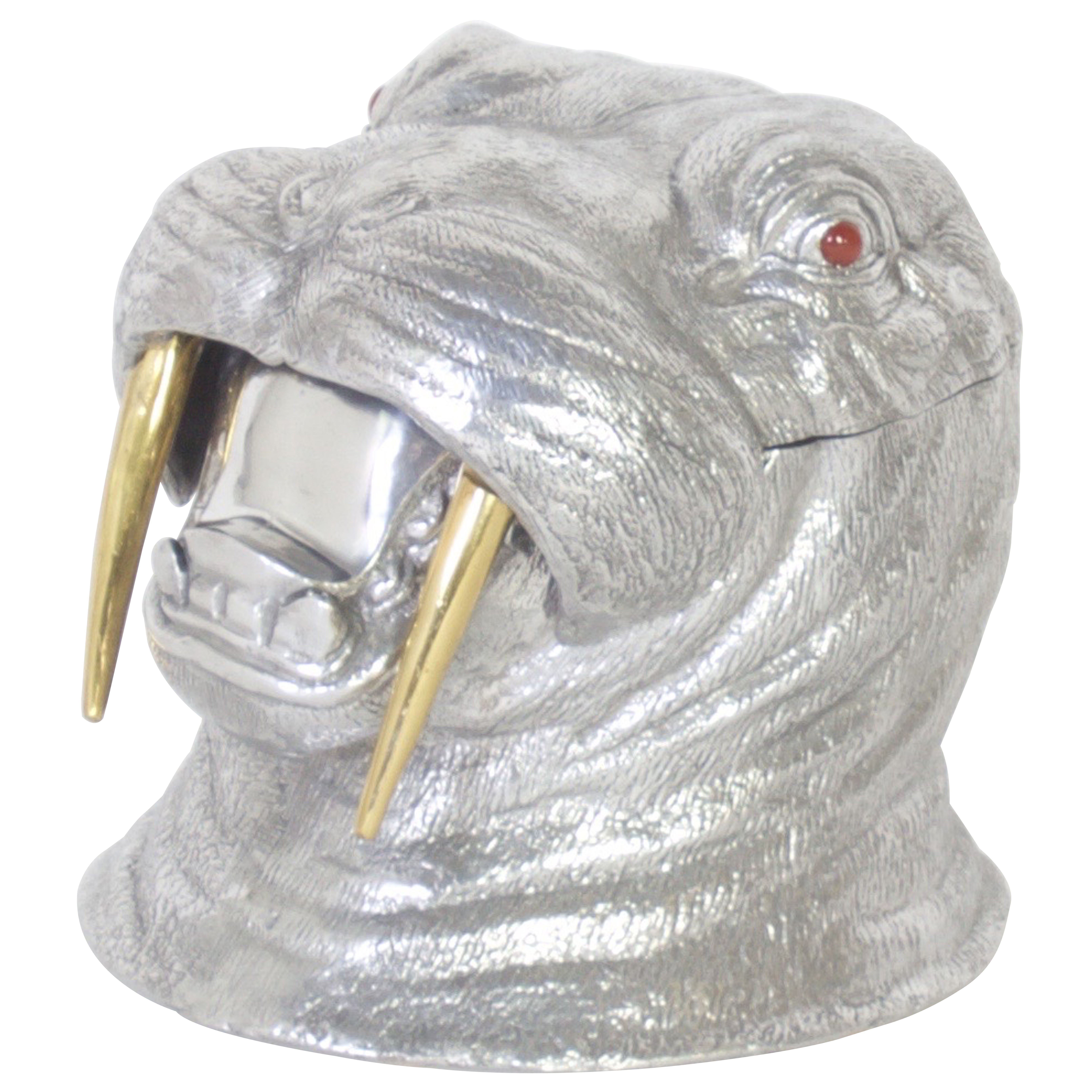 Detail I Have A Bucket Walrus Nomer 39