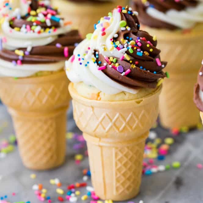 Detail Ice Cream Cone Pics Nomer 10
