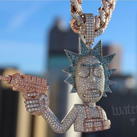 Detail Iced Out Rick And Morty Pendant Nomer 21