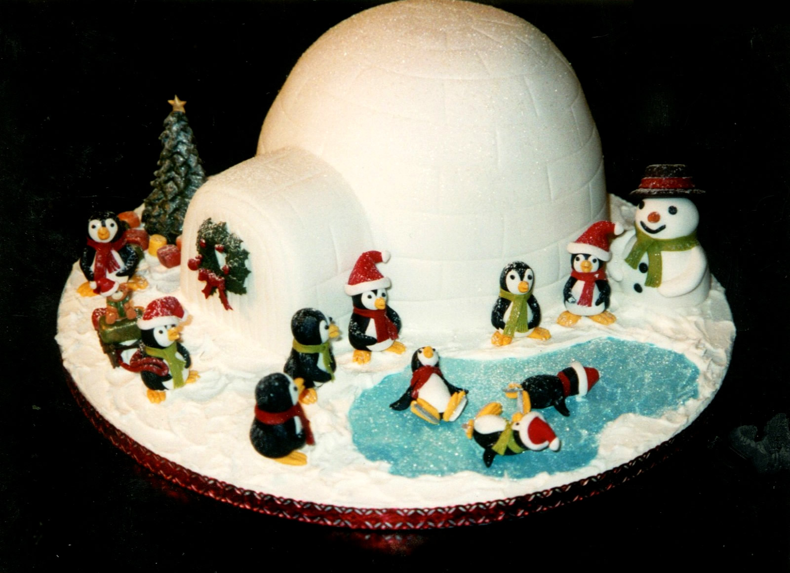 Detail Igloo Cakes With Penguins Nomer 31