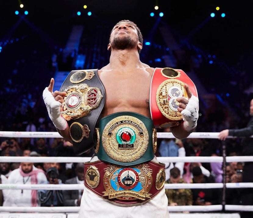 Detail Anthony Joshua Juara Kelas Berat Nomer 9