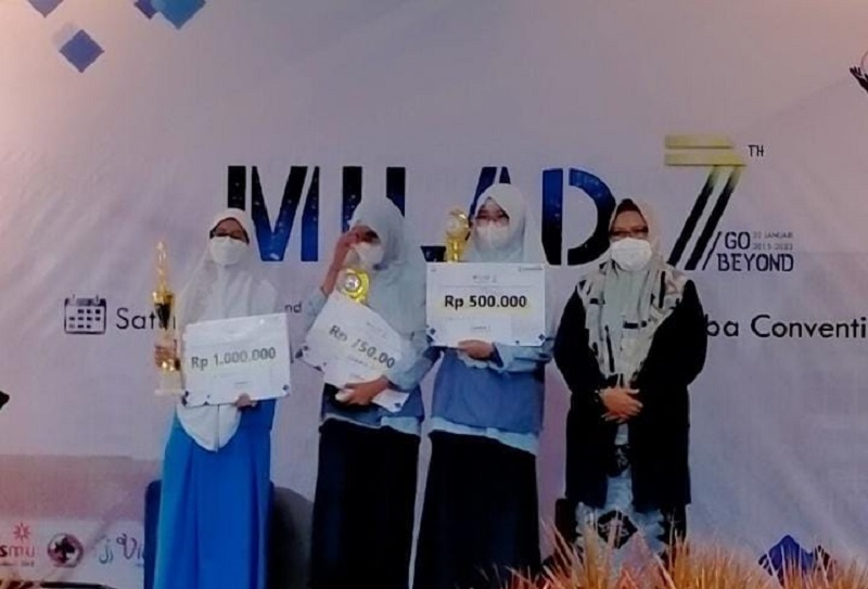 Detail Bersyukur Menjadi Juara Kelas Nomer 30