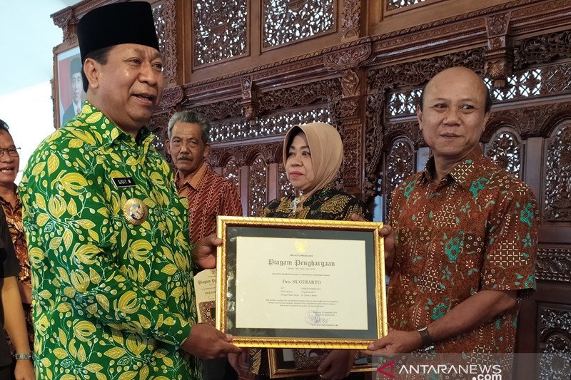 Detail Contoh Aplikasi Piagam Penghargaan Juara Kelas Jatim Nomer 46