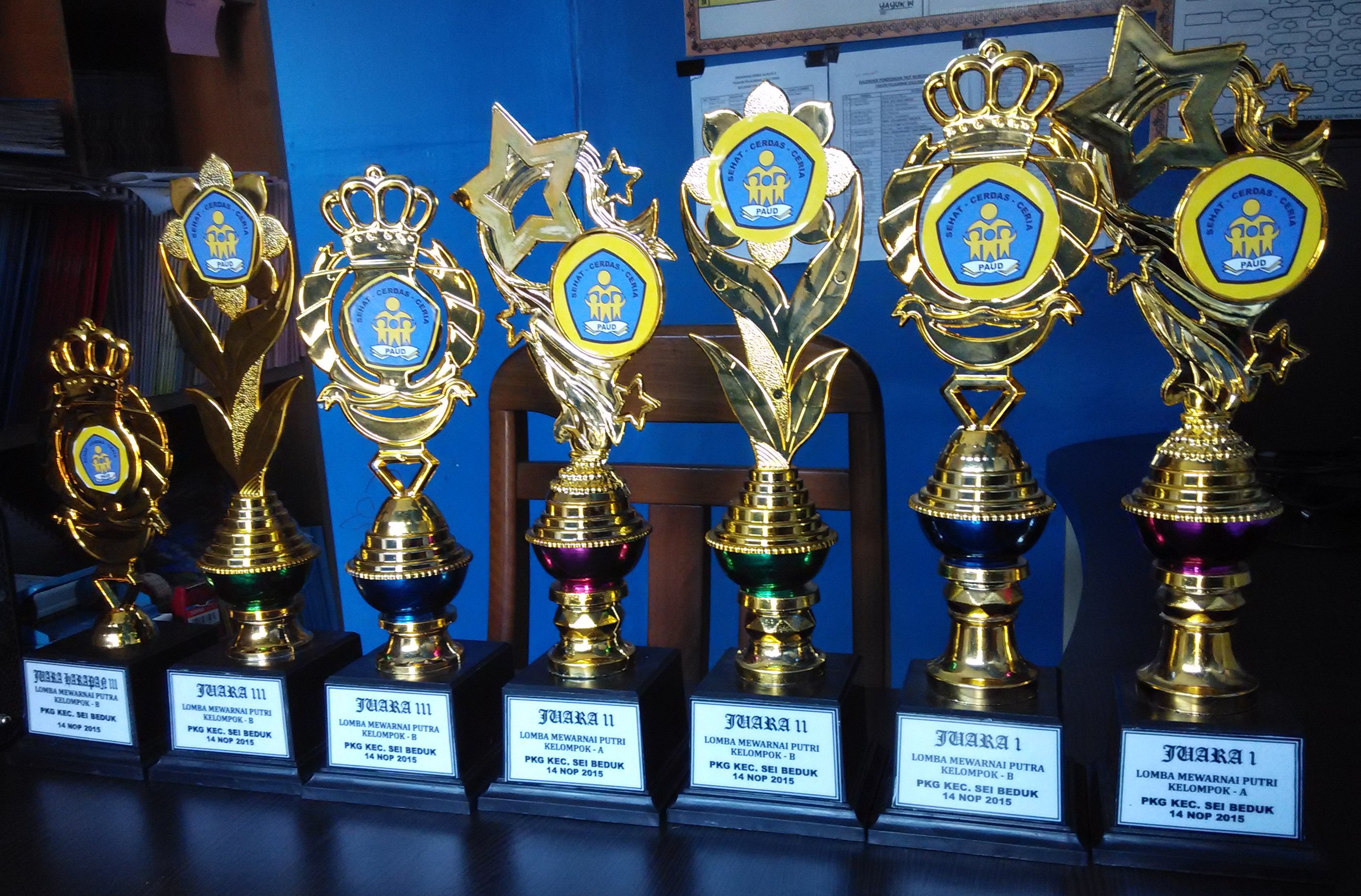 Contoh Tulisan Piala Juara Kelas 46  Koleksi Gambar