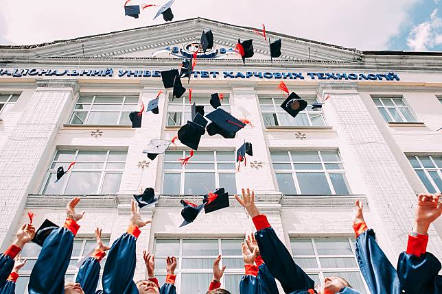 Detail Gambar Anak Jadi Juara Kelas Nomer 23