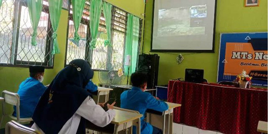 Detail Gambar Siswa Yang Terpilih Menjadi Juara Kelas Nomer 45