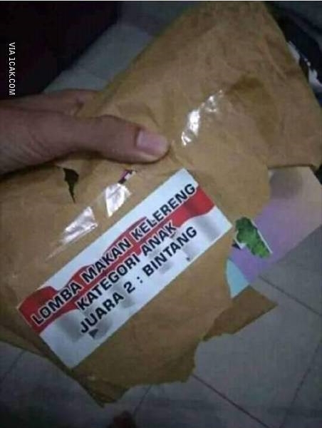 Detail Hadiah Konyol Untuk Juara Kelas Nomer 7