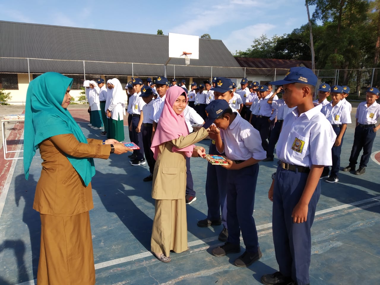 Detail Hadiah Untuk Juara Kelas Smp Nomer 26