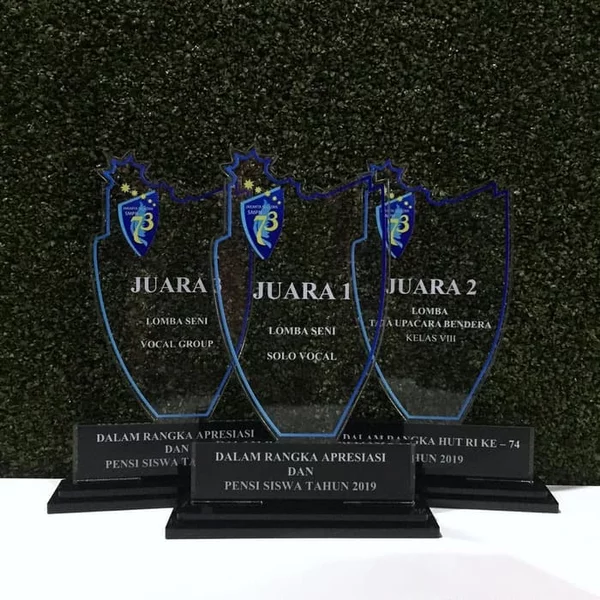 Detail Label Piala Juara Kelas Cdr Nomer 31