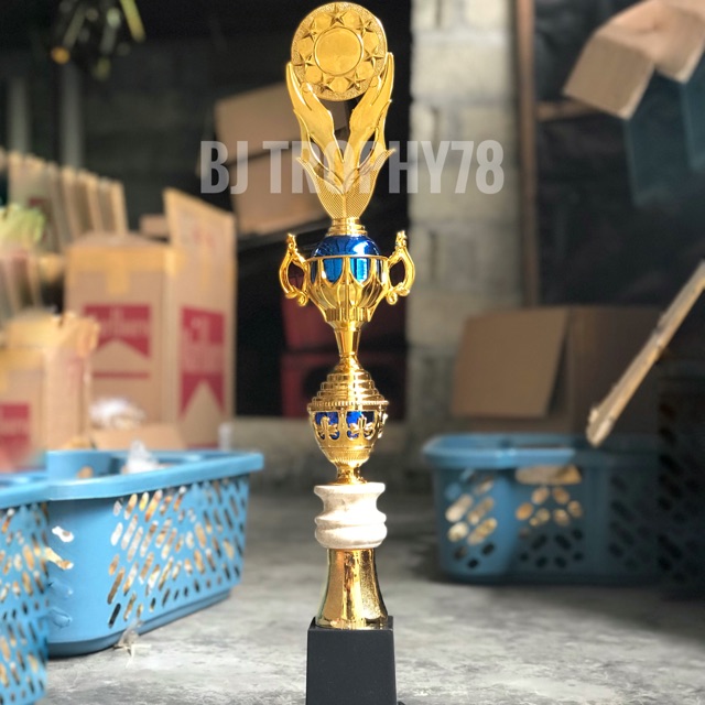 Detail Vektor Piala Trophy Juara Kelas Nomer 38