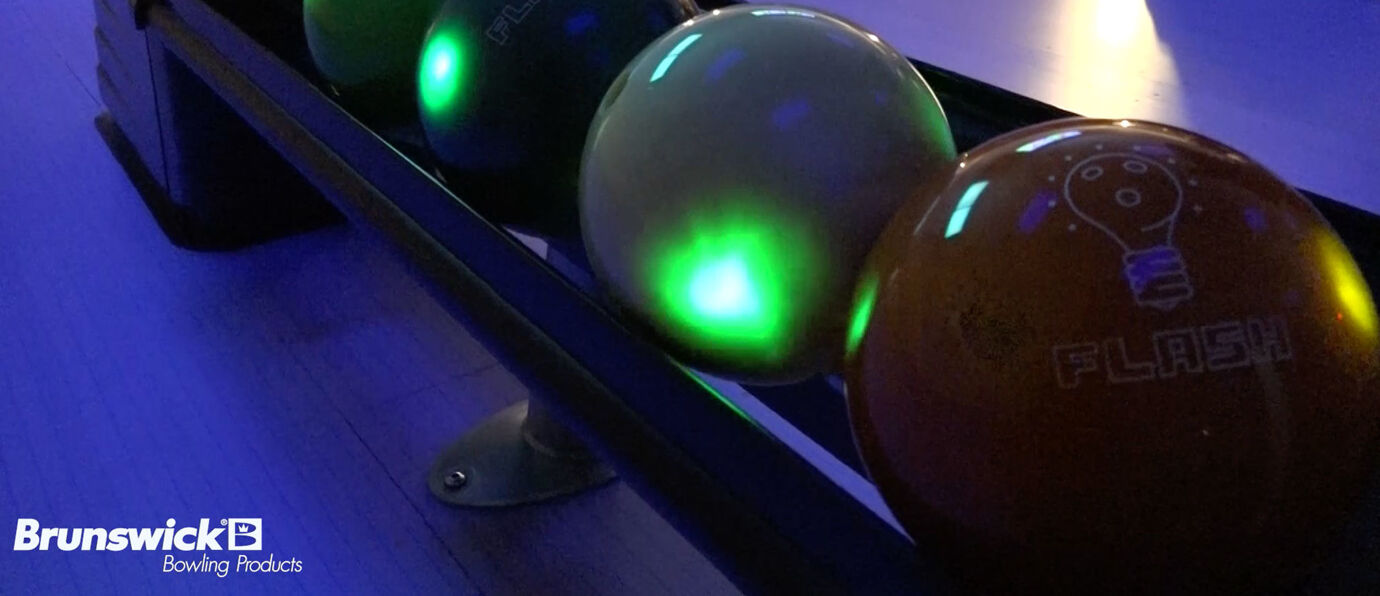 Detail Image Bowling Balls Nomer 56